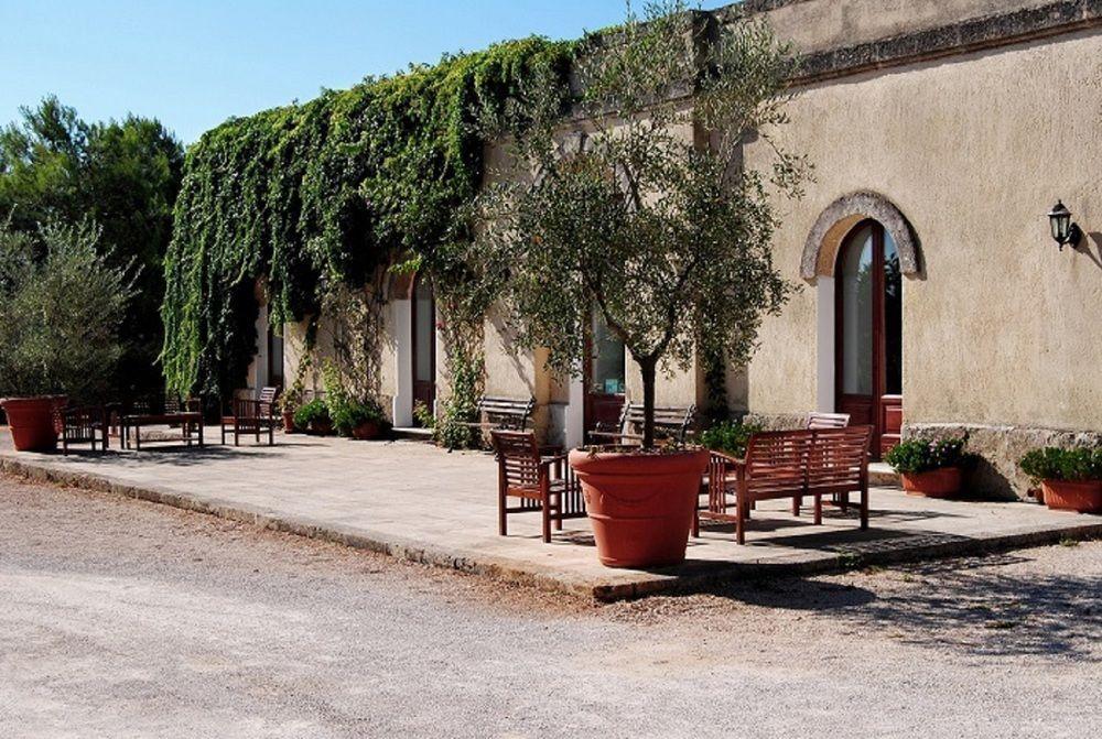 Bio-Agriturismo Masseria La Palombara Salve Eksteriør billede